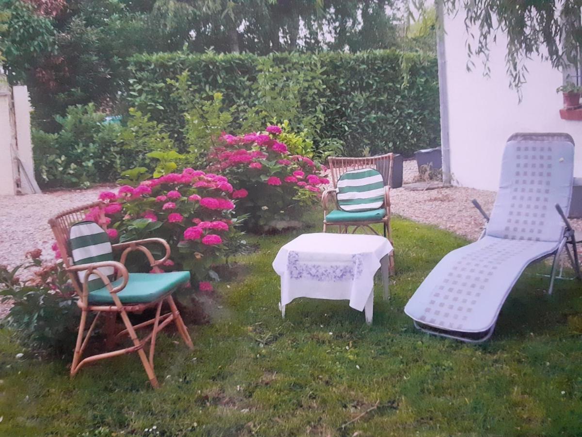 Peti Kaz Ξενοδοχείο Saint-Seurin-sur-l'Isle Εξωτερικό φωτογραφία